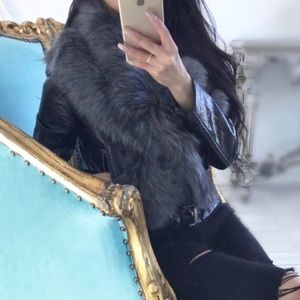 Reposhing gray faux fur stole